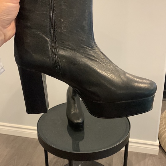 L’Intervalle Black Leather Boots - Picture 6 of 8